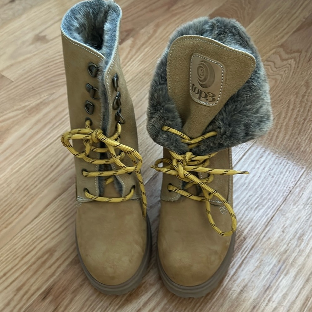 Women’s ankle boot 8.5